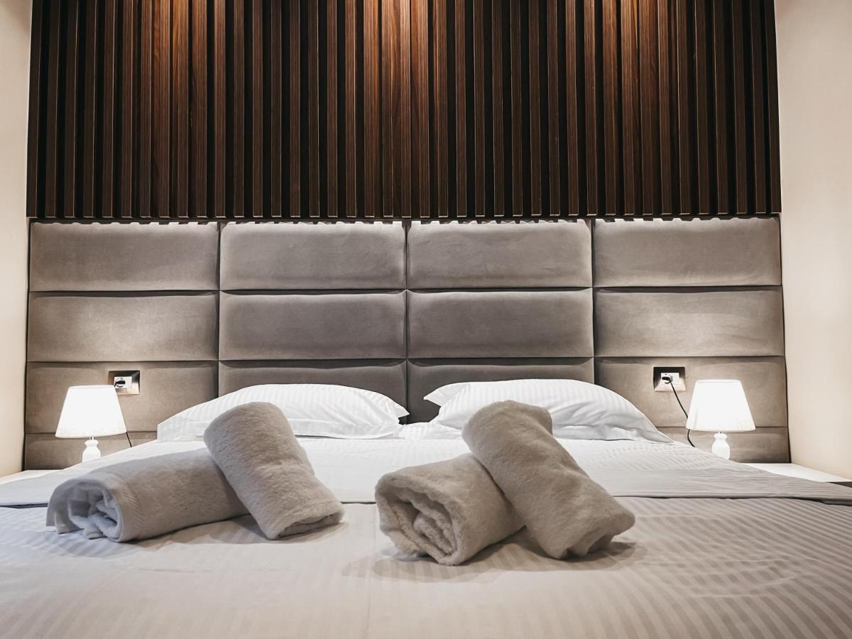 Amansar Boutique Hotel Тирана Екстериор снимка