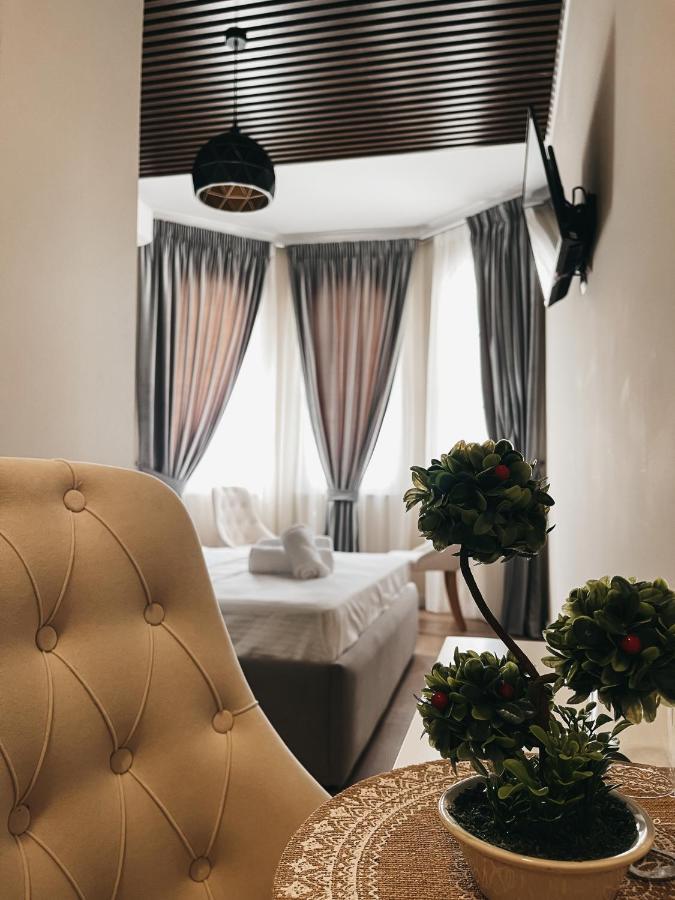 Amansar Boutique Hotel Тирана Екстериор снимка
